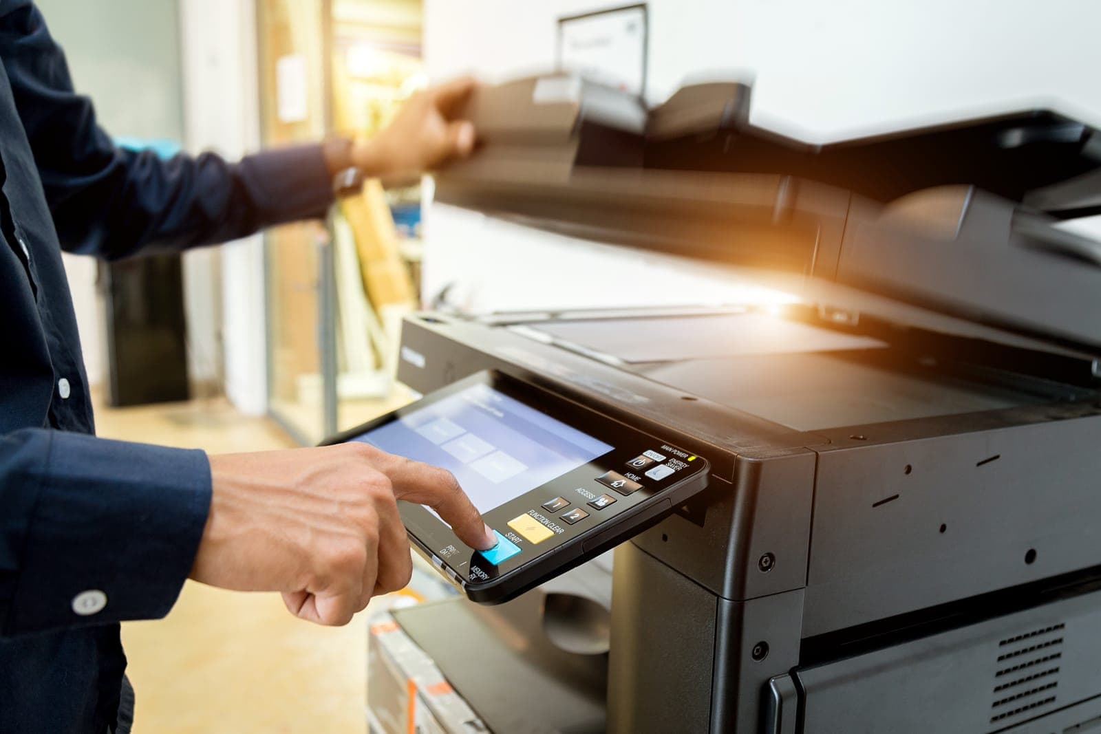 Operating a modern multifunction printer via touchscreen